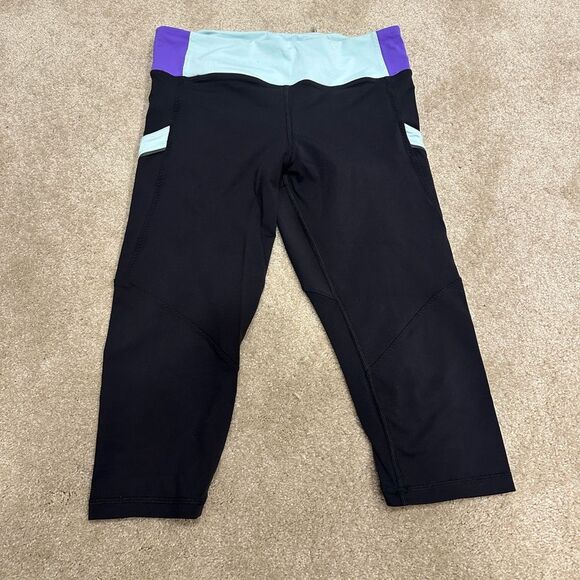 Lululemon Run: Mod Moves Crop Black / Aquamarine / Power Purple size 6 - Picture 3 of 8